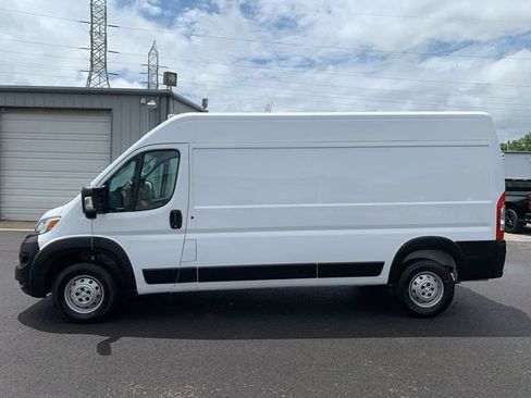 Used 2023 RAM ProMaster 2500 FWD image 6