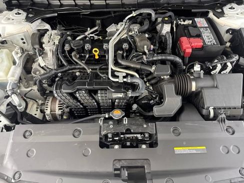 Used 2025 Nissan Altima 2.5 SV FWD image 22