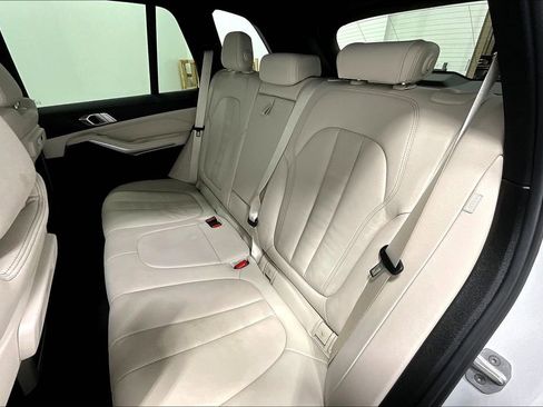 Used 2020 BMW X5 xDrive40i w/ Premium Package image 36