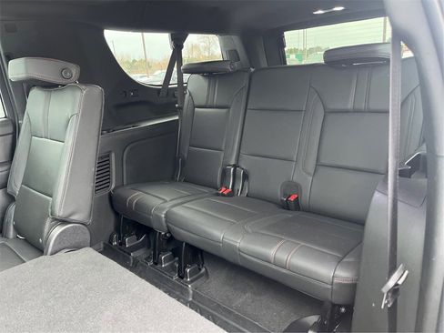 Used 2022 Chevrolet Suburban RST image 52