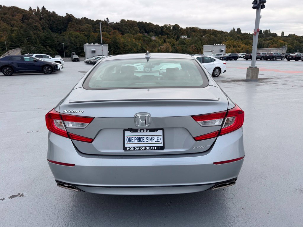 Used 2018 Honda Accord Sport image 4