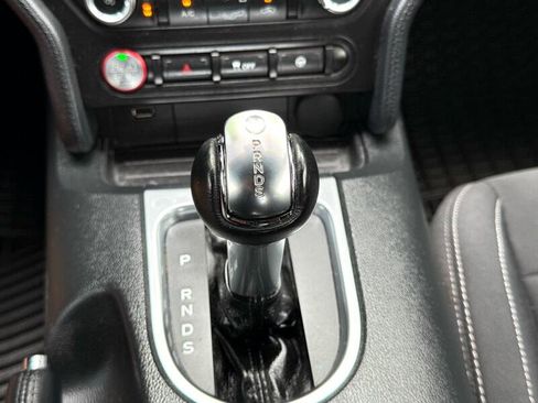 Used 2019 Ford Mustang Coupe image 36