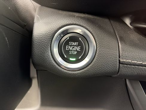 Used 2023 Buick Envision Preferred AWD/4WD image 28