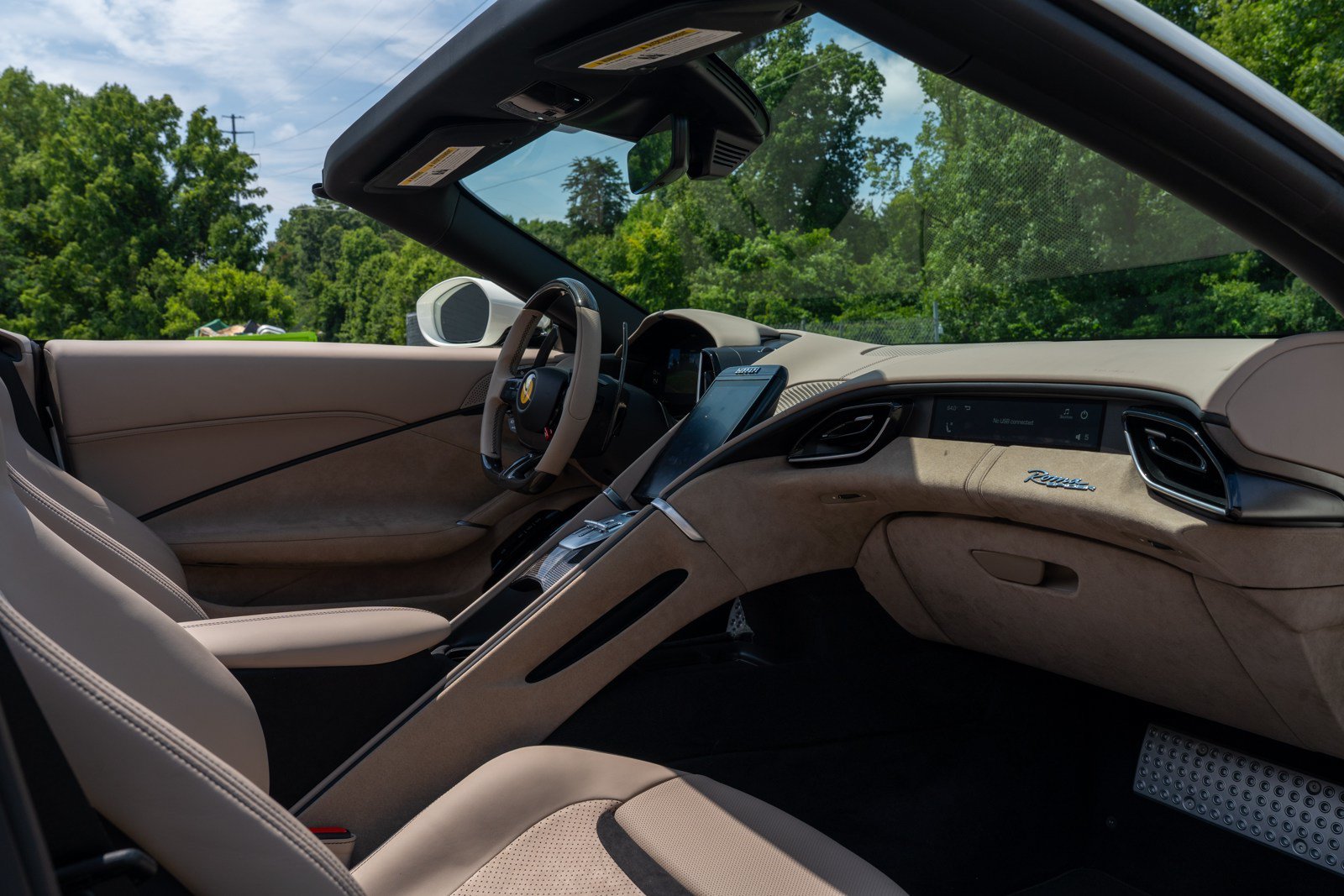 Used 2024 Ferrari Roma Spider RWD image 46