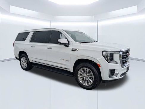 Used 2023 GMC Yukon XL SLT w/ SLT Luxury Package RWD image 2