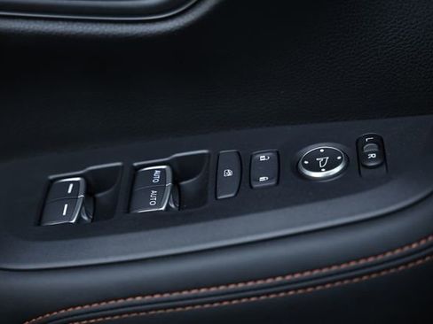 Used 2025 Honda HR-V Sport image 15