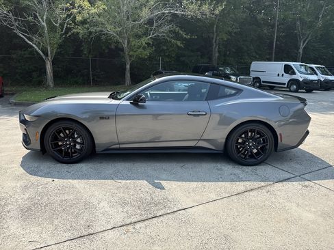 Used 2025 Ford Mustang GT w/ Mustang Nite Pony Package RWD image 4