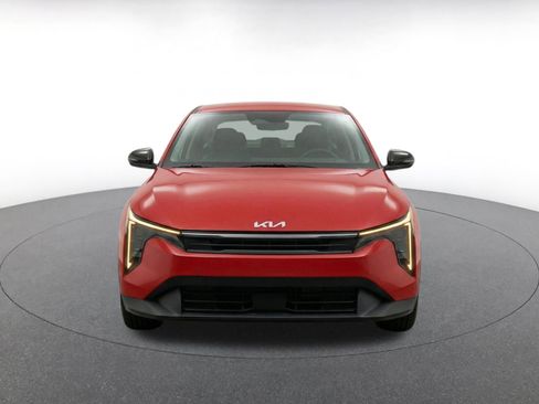 Used 2025 Kia K4 FWD image 2