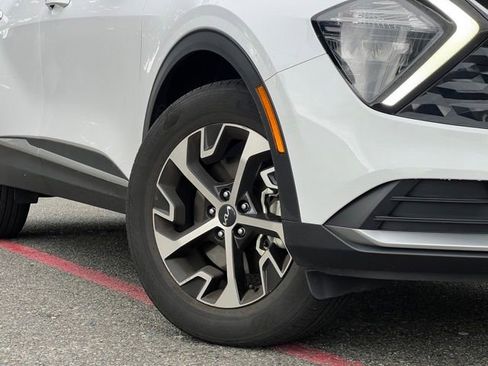Certified 2023 Kia Sportage EX AWD/4WD image 2