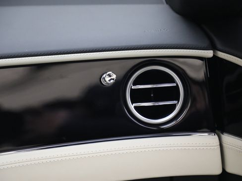 New 2026 Bentley Continental GTC image 32