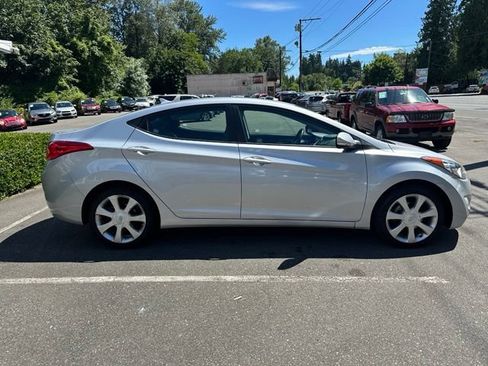 Used 2012 Hyundai Elantra Limited FWD image 4