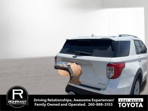Used 2021 Ford Explorer Platinum w/ Equipment Group 601A AWD/4WD image 11