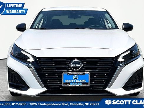 Used 2024 Nissan Altima 2.5 S FWD image 2