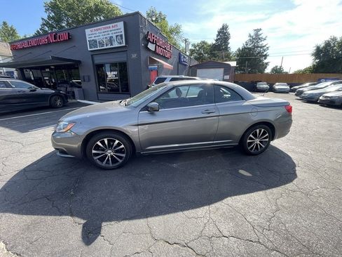 Used 2012 Chrysler 200 S image 12