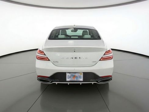Used 2025 Genesis G70 2.5T image 7