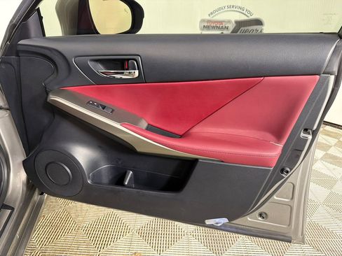 Used 2016 Lexus IS 200t w/ F Sport Package RWD image 13