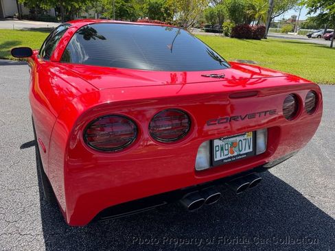Used 1999 Chevrolet Corvette Coupe w/ Performance Handling Pkg RWD image 17