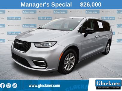 Used 2024 Chrysler Pacifica Touring-L