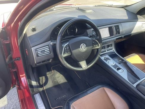 Used 2012 Jaguar XF R RWD image 10