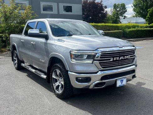 Used 2019 RAM 1500 Laramie AWD/4WD image 1