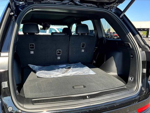 New 2025 Jeep Grand Cherokee Limited w/ Luxury Tech Group II image 19