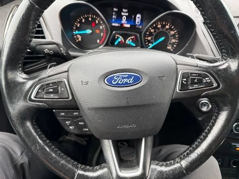 Used 2017 Ford Escape Titanium AWD/4WD image 23