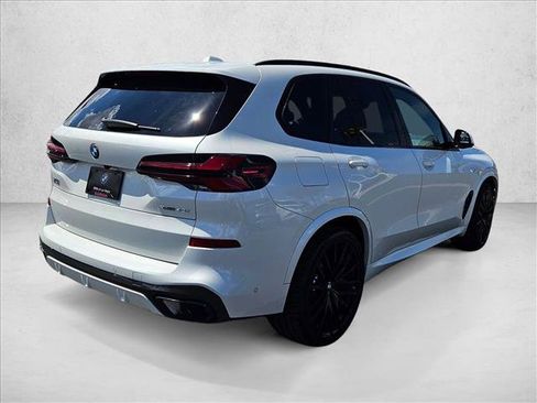 Used 2024 BMW X5 xDrive40i w/ M Sport Package AWD/4WD image 5