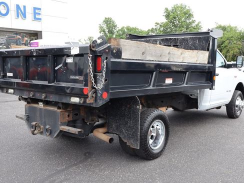 Used 2021 RAM 3500 Tradesman w/ Chrome Appearance Group RWD image 3