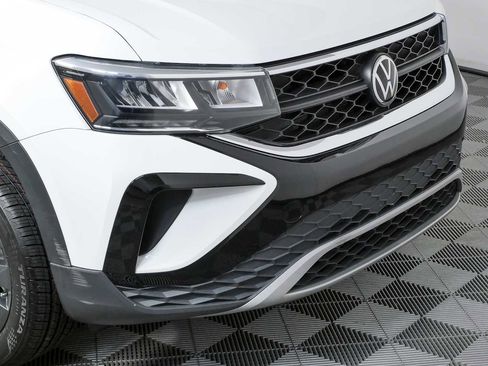 Certified 2023 Volkswagen Taos S FWD image 37