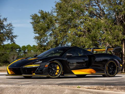 Used 2019 McLaren Senna image 6