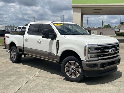 New 2026 Ford F350 King Ranch w/ FX4 Off-Road Package