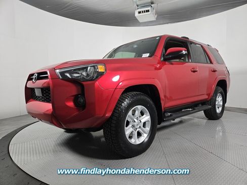 Used 2020 Toyota 4Runner SR5 Premium image 2