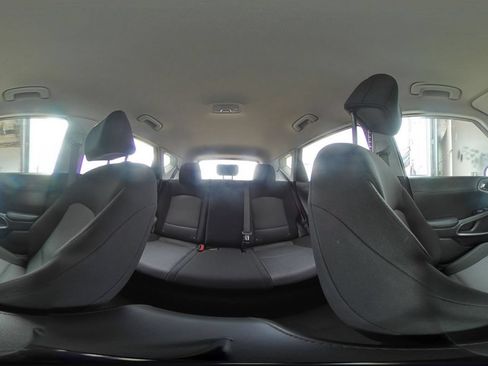 Used 2025 Kia Soul LX w/ LX Technology Package FWD image 40