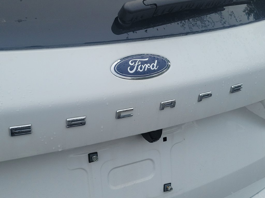 Used 2023 Ford Escape ST-Line w/ Equipment Group 301A FWD image 10