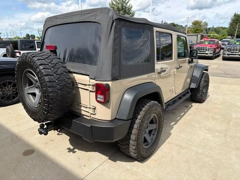 Certified 2016 Jeep Wrangler Unlimited Rubicon w/ Connectivity Group AWD/4WD image 6