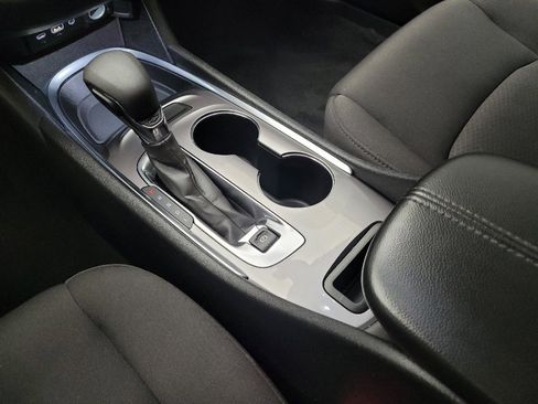 Used 2022 Chevrolet Malibu LT FWD image 26