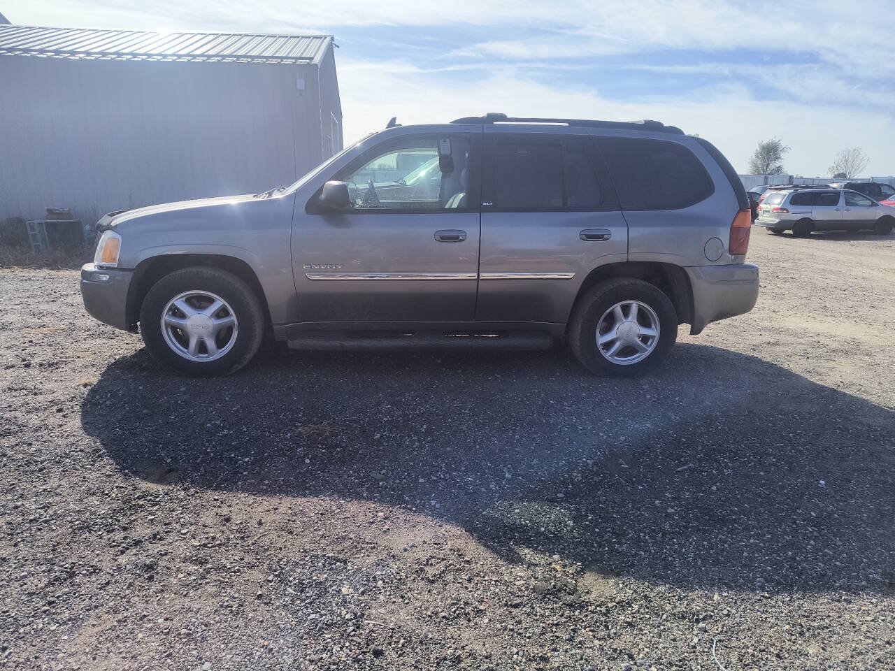 Used 2006 GMC Envoy SLT AWD/4WD image 2
