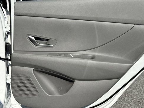 New 2026 Hyundai Elantra Blue image 16