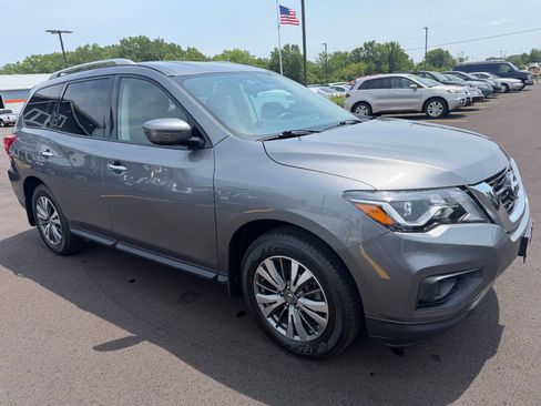 Used 2020 Nissan Pathfinder S AWD/4WD image 7
