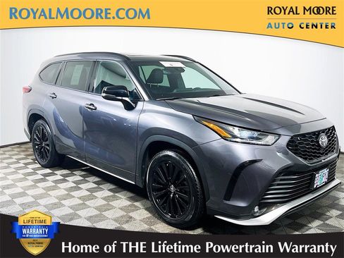 Certified 2024 Toyota Highlander XSE image 1