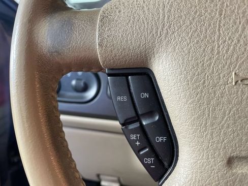Used 2004 Ford Expedition Eddie Bauer AWD/4WD image 11