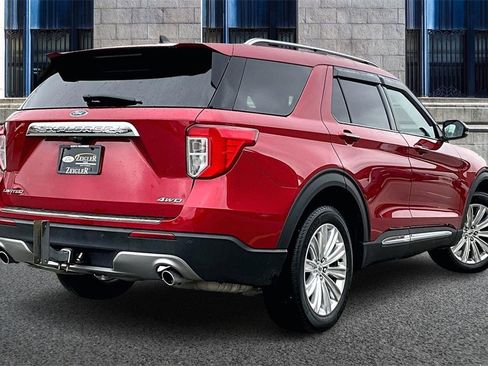 Certified 2022 Ford Explorer Limited w/ Equipment Group 301A image 11