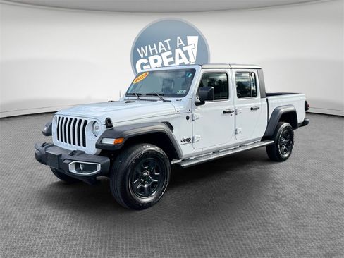 Used 2023 Jeep Gladiator Sport image 4