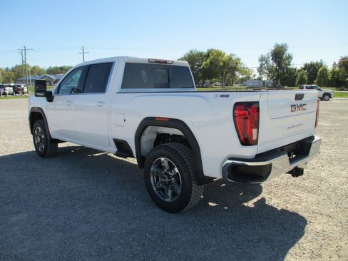 New 2026 GMC Sierra 3500 SLE w/ SLE Value Package image 8