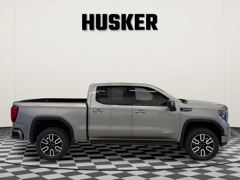 Used 2025 GMC Sierra 1500 AT4 w/ AT4 Premium Package AWD/4WD image 2