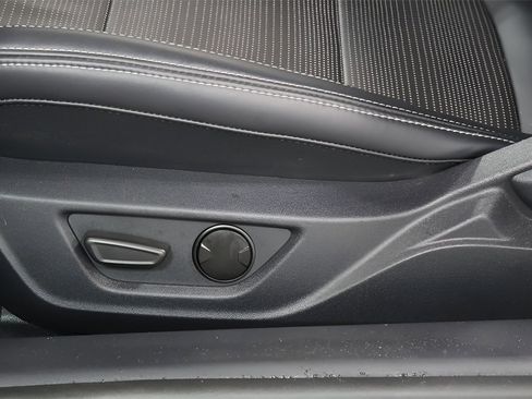 Used 2024 Ford Mustang GT Premium image 21