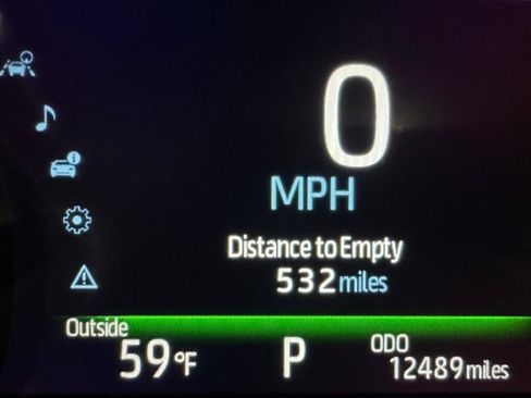 Used 2025 Toyota Sienna XLE image 25