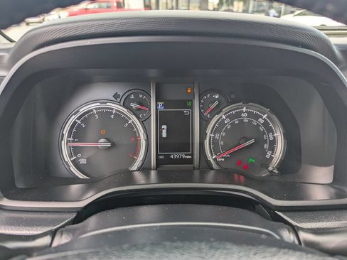 Used 2023 Toyota 4Runner Limited AWD/4WD image 24