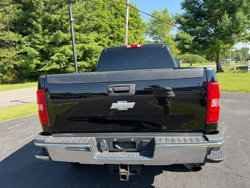 Used 2013 Chevrolet Silverado 2500 LTZ w/ Z71 Appearance Package AWD/4WD image 6