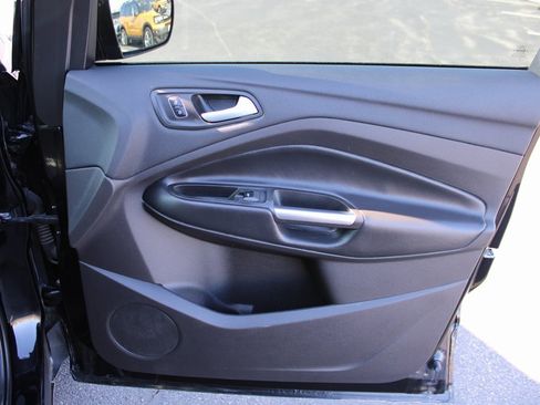 Used 2018 Ford Escape SE w/ SE Sport Appearance Package image 26